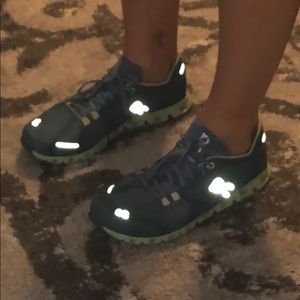 ON Swiss Engineered Running Shoes Cloud X